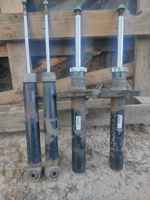 Продам б/у стойки Wag