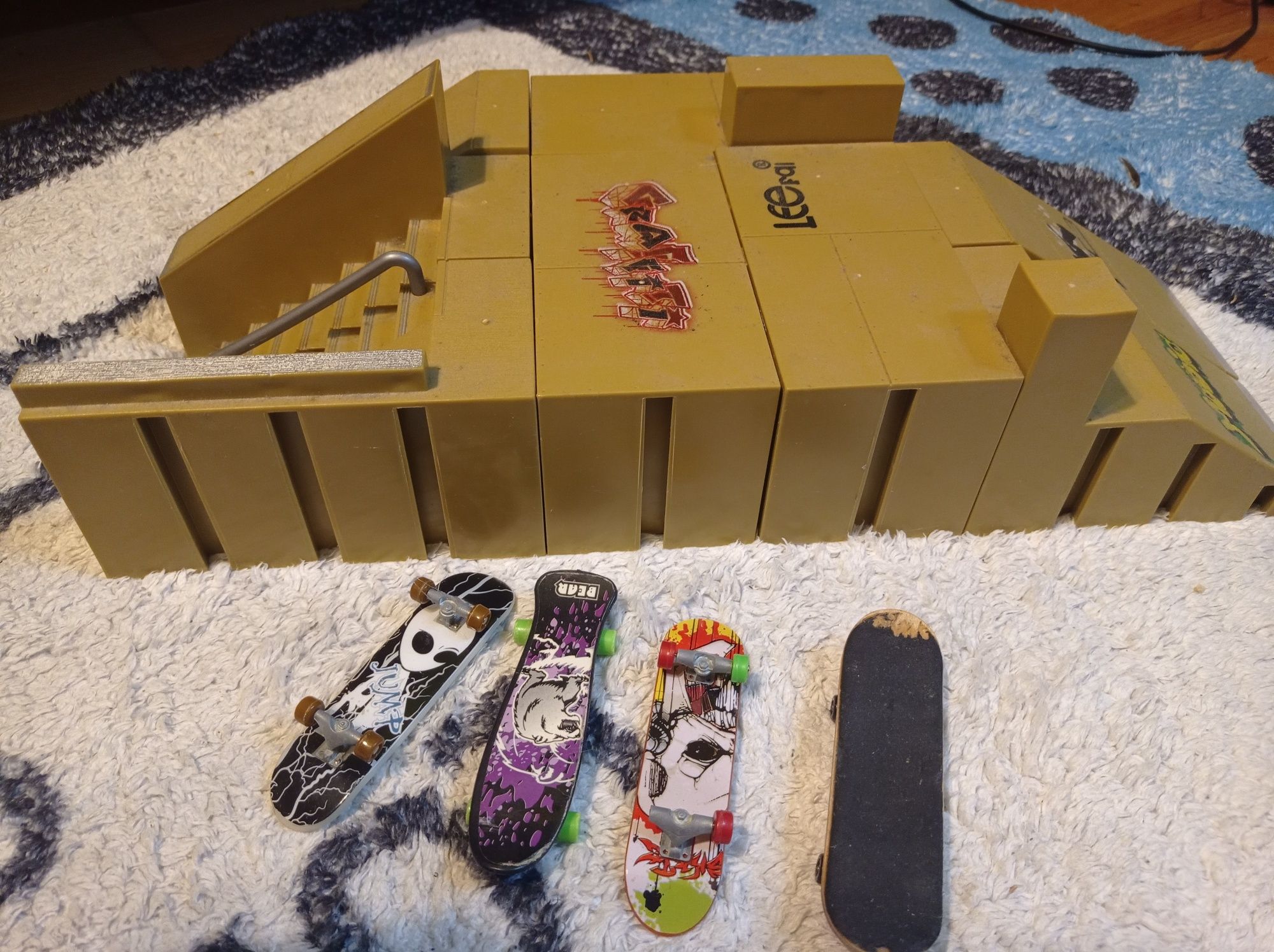 Zestaw Skatepark + 4 fingerboards, deskorolki rampa