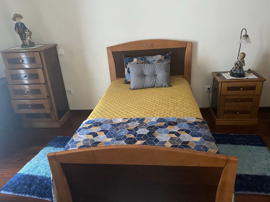 Cama solteiro com comoda