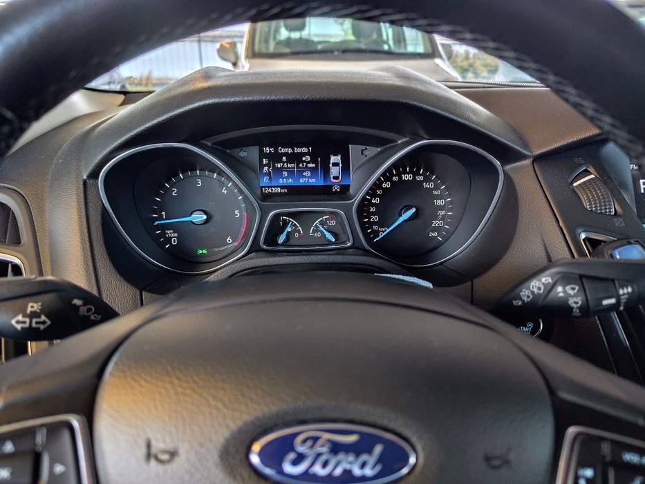 Ford Focus Titanium tdci 1.5 diesel