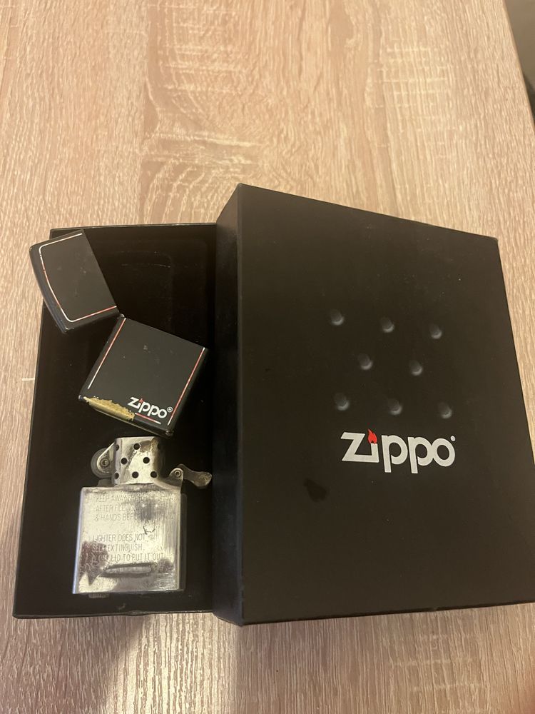 Продам зажигалку Zippo