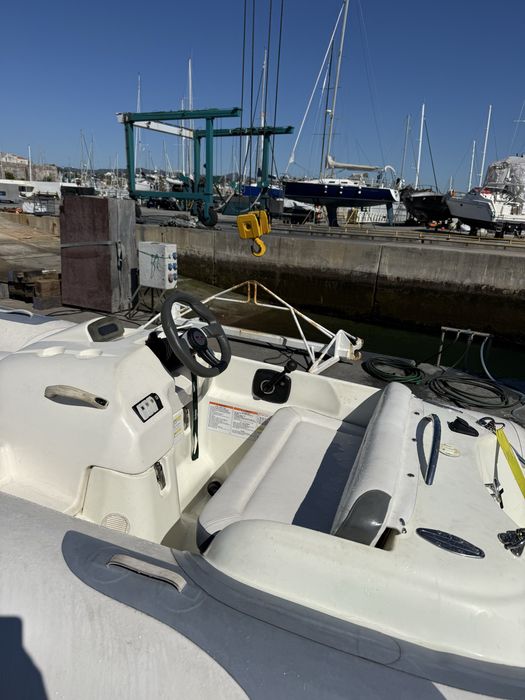 Barco Avon 320 jet