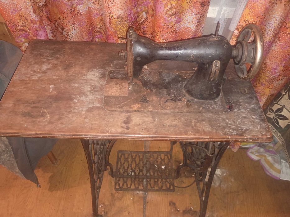 Maszyna do szycia zabytkowa