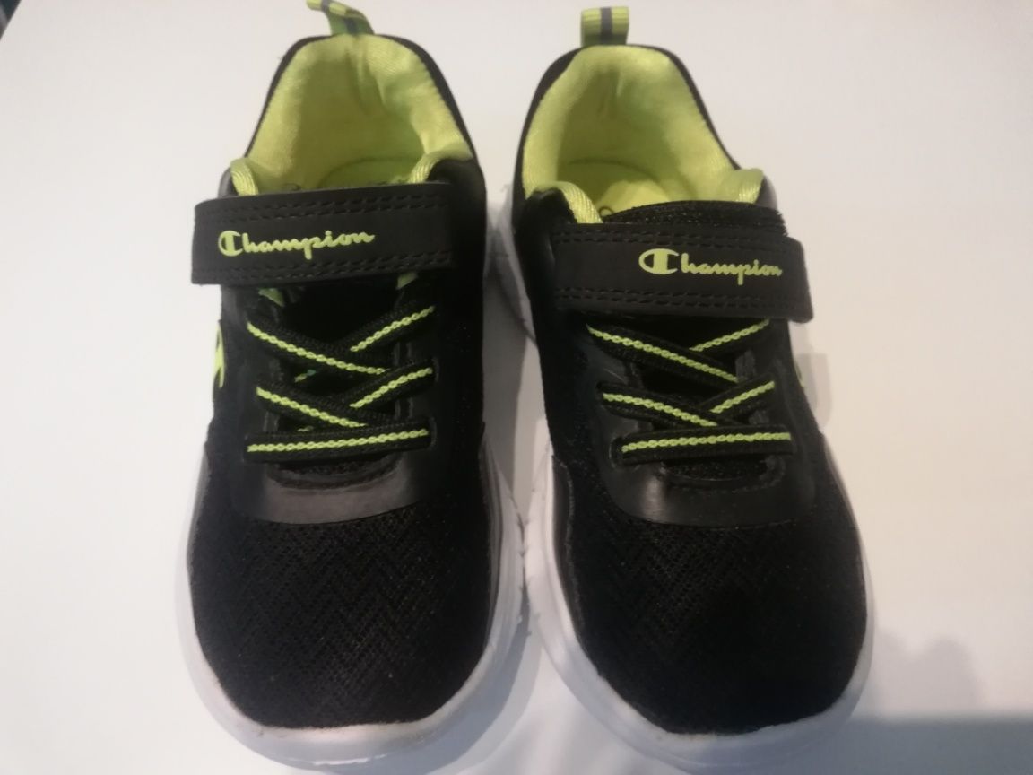 Buty sportowe chłopięcy 28