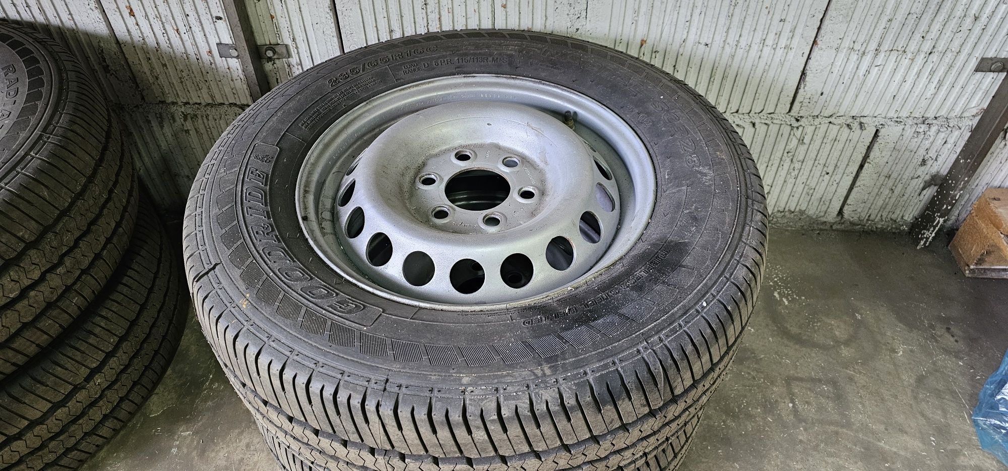 Kola Sprinter Crafter 235/65 R16C