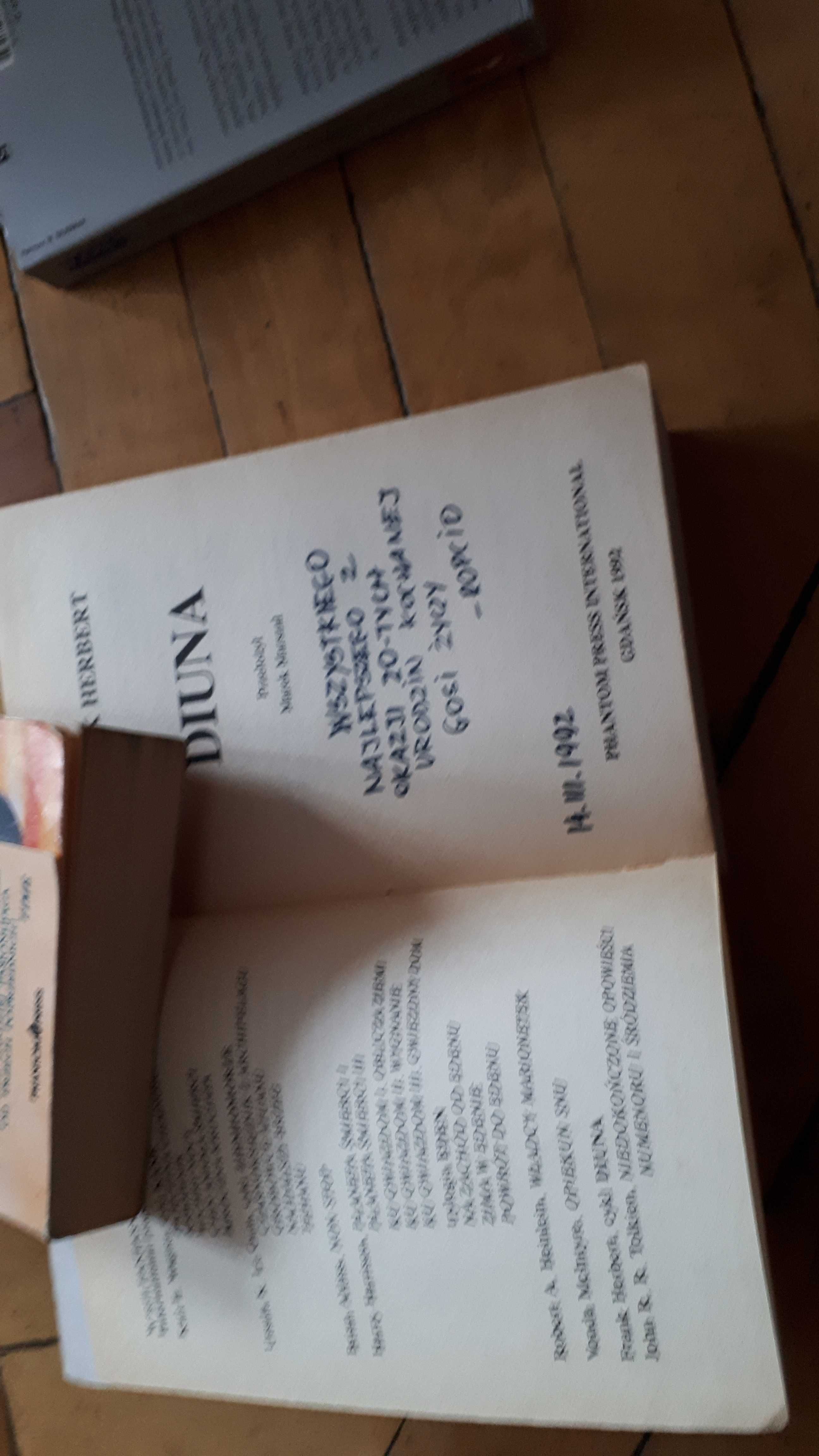 Frank Herbert 4 książki Diuna Imperator Mesjasz i zagraniczna Diuna