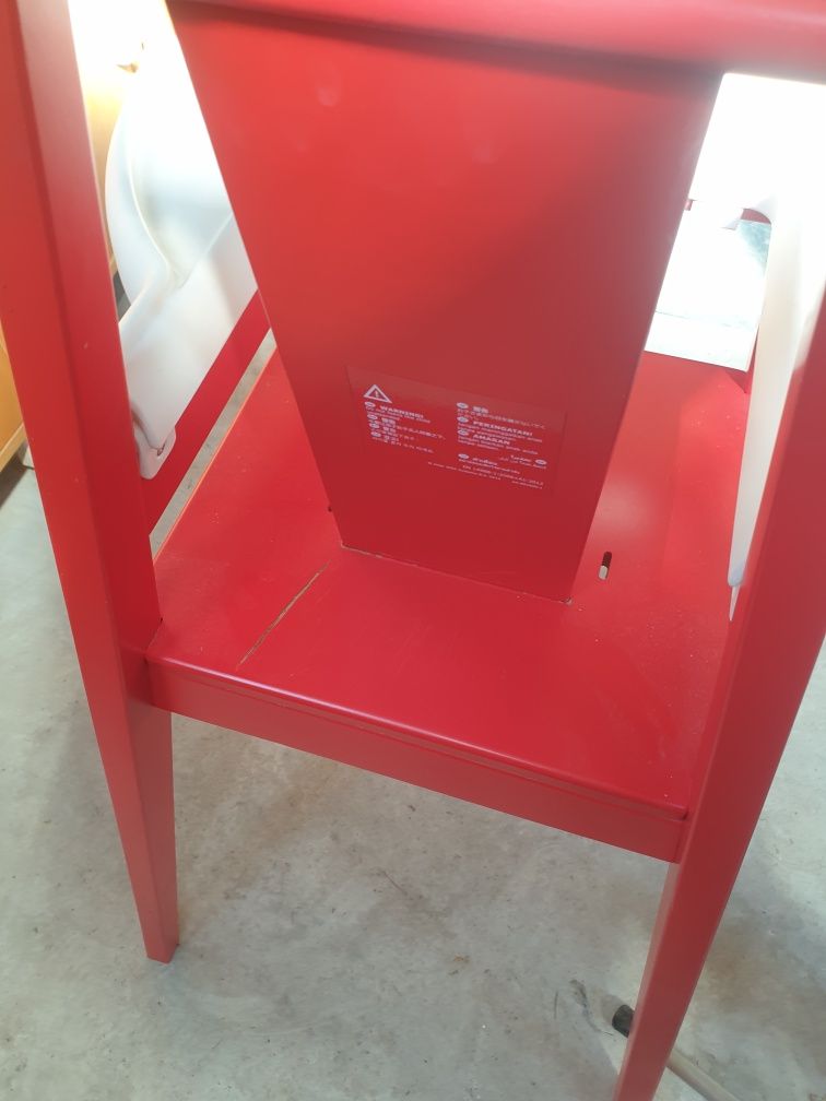 Krzesło do karmienia dzieci czerwono biale !
