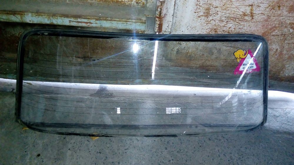 Стекло заднее Ваз с подогревом