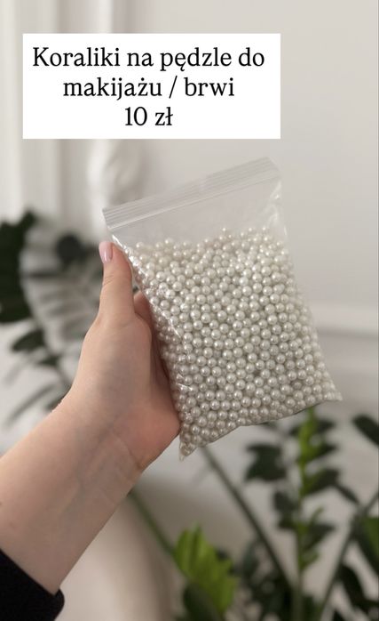 opakowanie białych koralików perełki koraliki perły makijaż na pędzle
