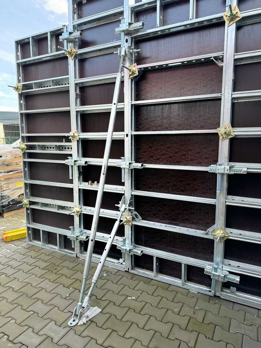 Płyta Bauframe-Alu 90x300 szalunek budowlane płyty sklejka brzozowa