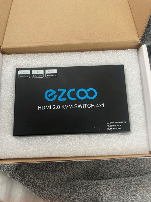 Ezcoo przełącznik KVM HDMI USB 3.0 4 porty