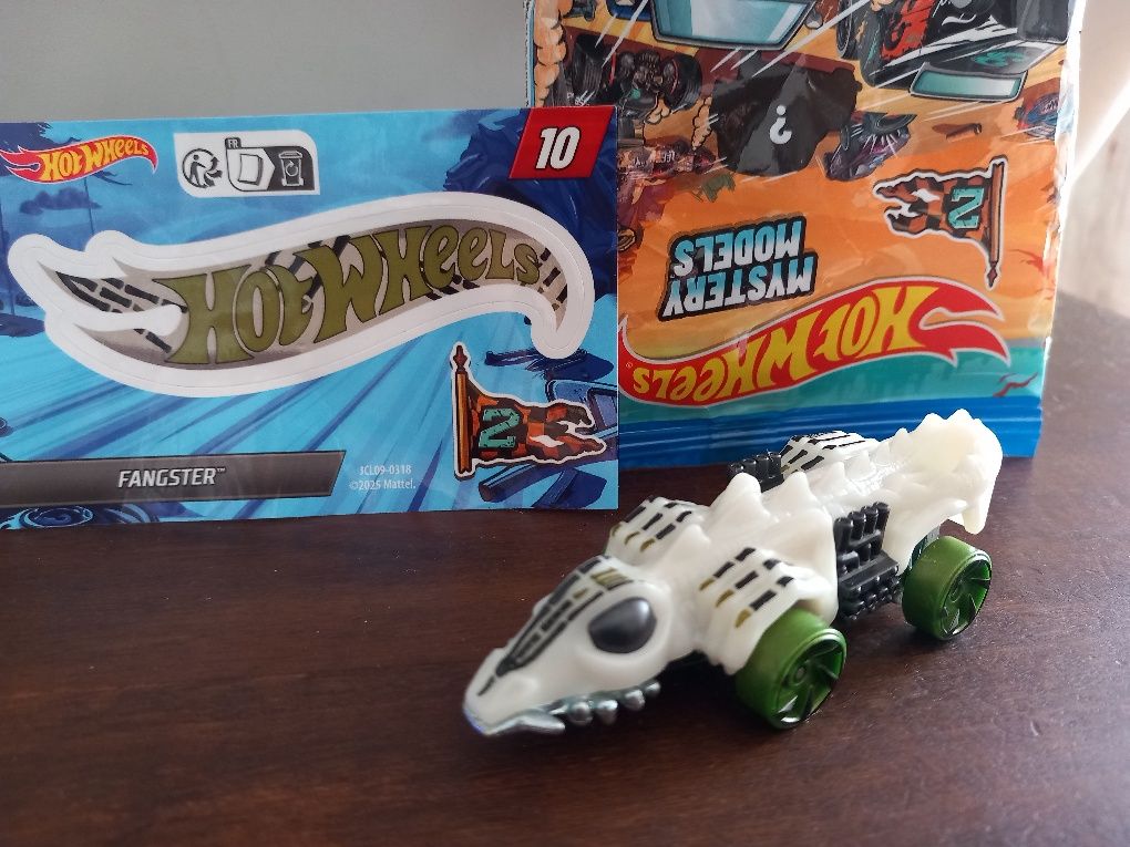 Hot Wheels Mystery Models "Novo"