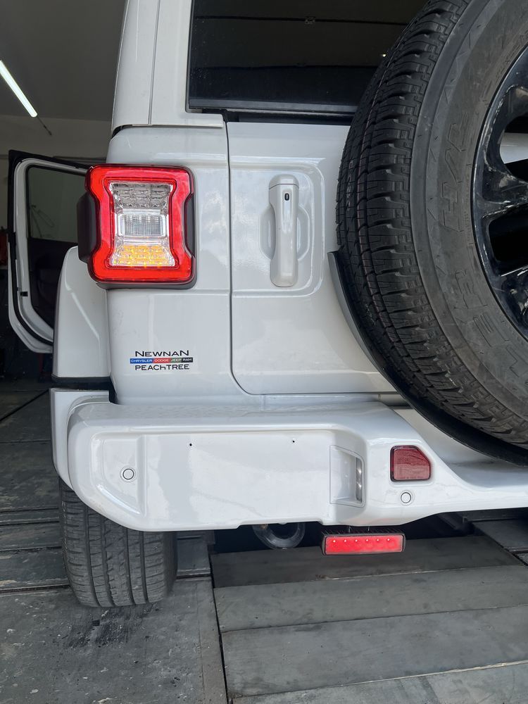 Konwersja radia Harman/Panasonic USA EU Jeep Dodge RAM Chrysler