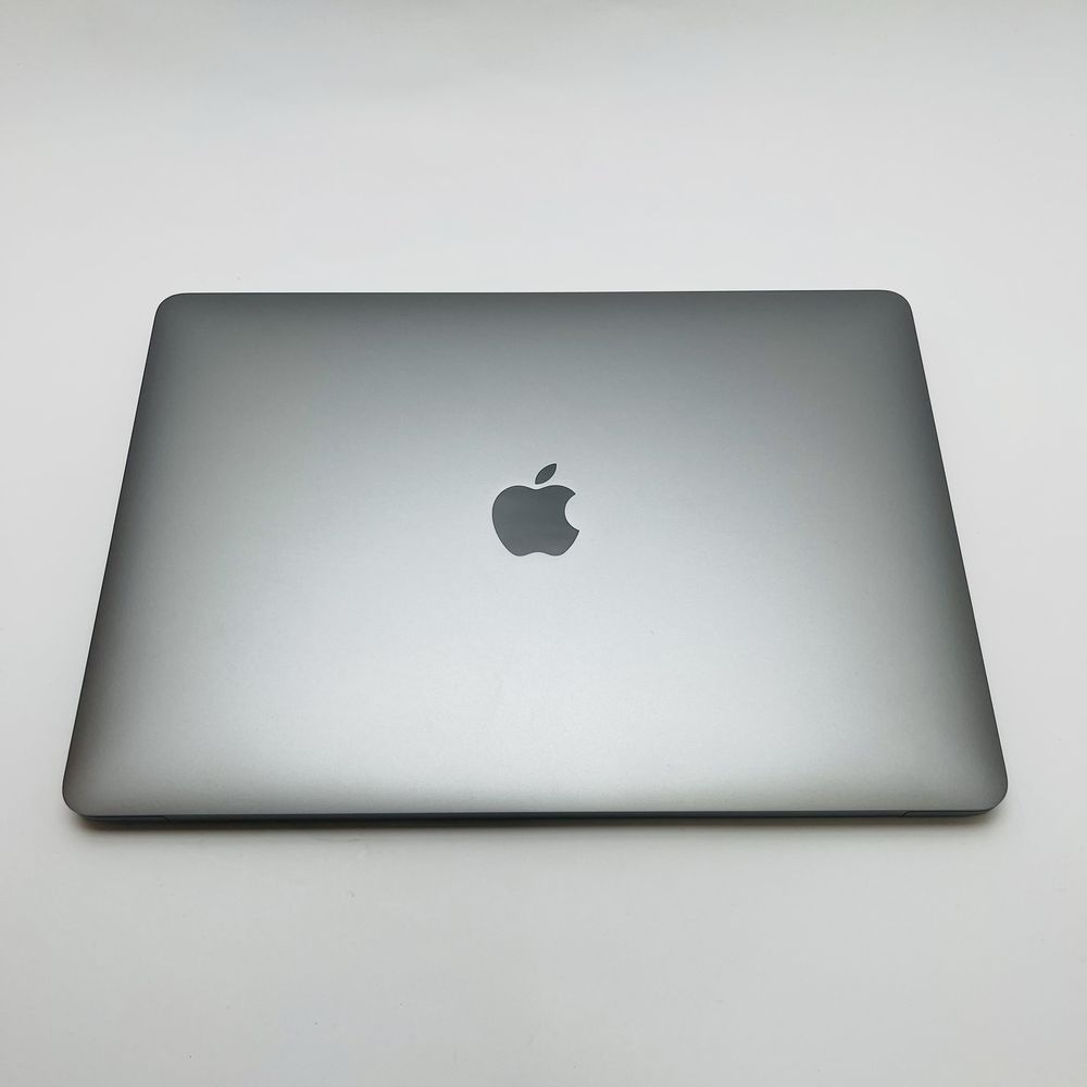 Як новий! MacBook Pro 13" 2022 M2 Space Gray 8GB 256GB SSD