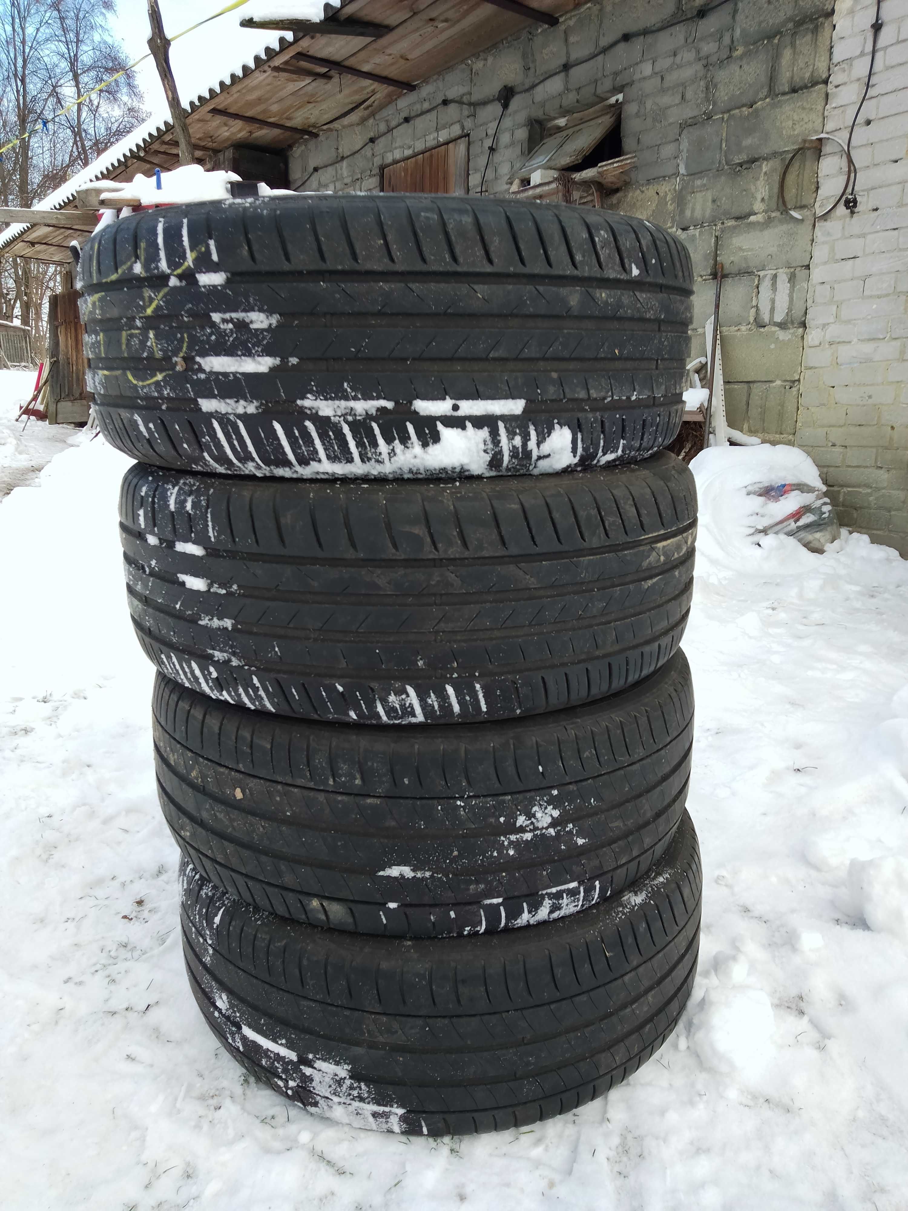 Opony R17/50/215 Michelin,Vredestein ultrac letnie