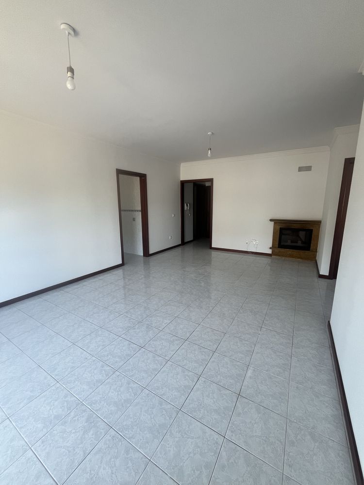 Apartamento T2 r/c preparardo para pessoas com mobilidade reduzida