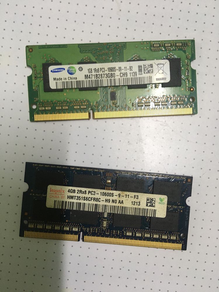 Продам оперативную память для ноутбука 4 gb, 1 gb.