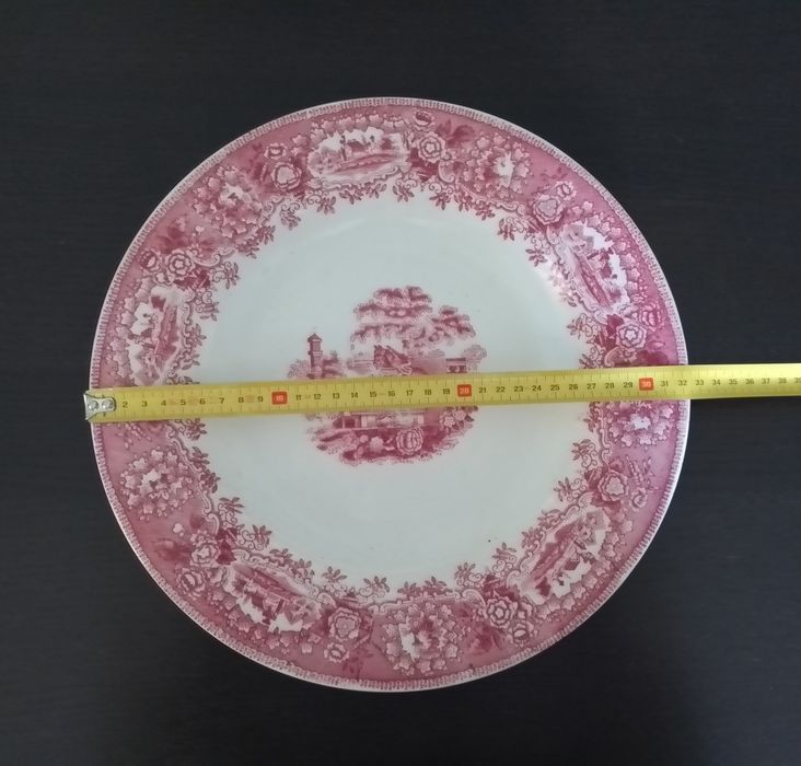 Prato antigo Sacavém Estátua encarnado 32.5cm