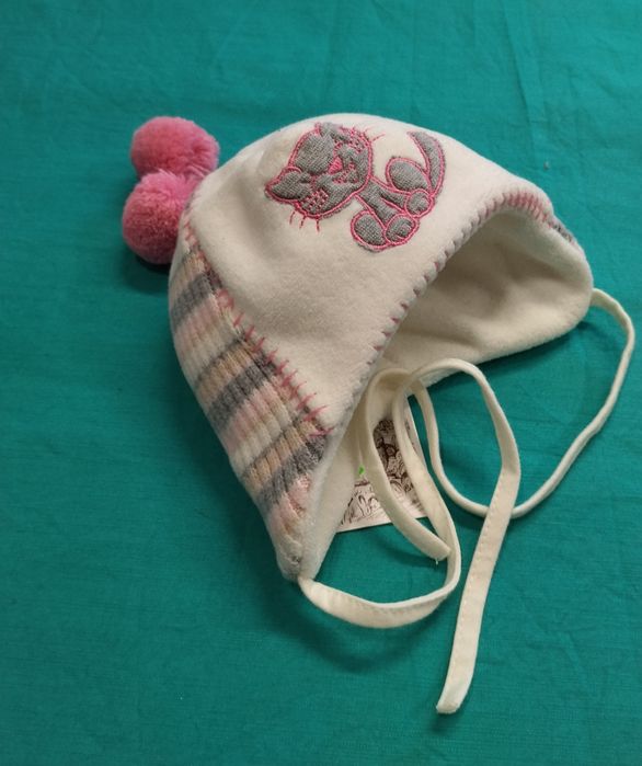 Czapeczka niemowlęca zimowa wiązana