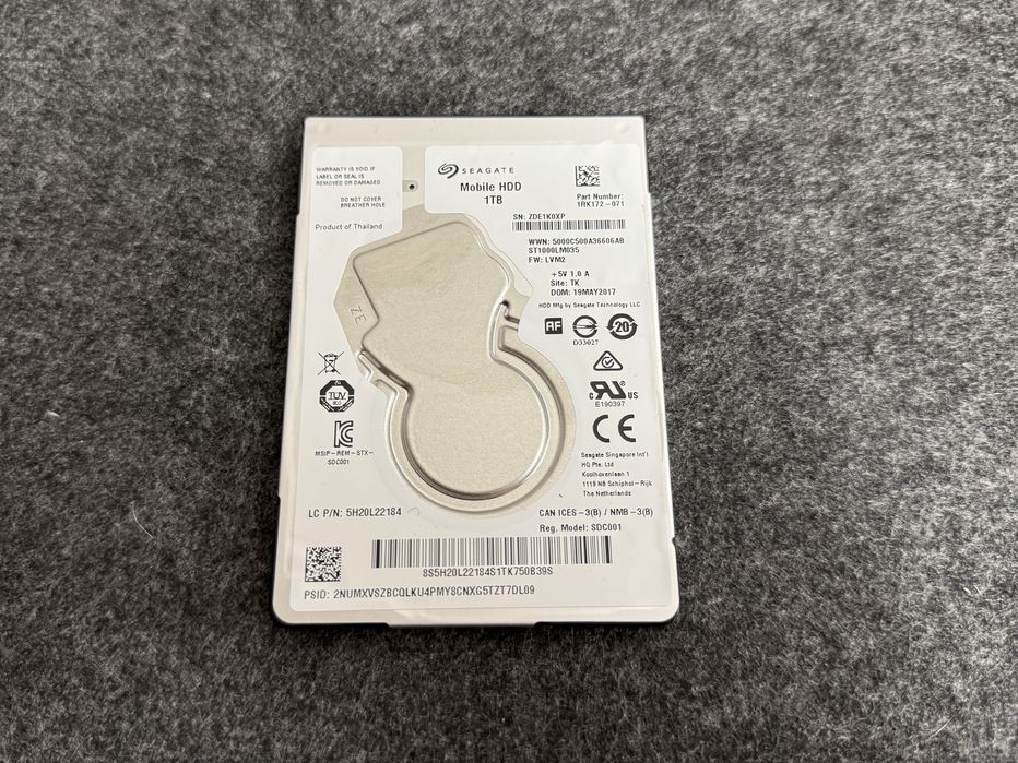 Жорсткий диск Seagate ST1000LM035-1RK172 — 1 TB (2.5″ SATA,HDD)