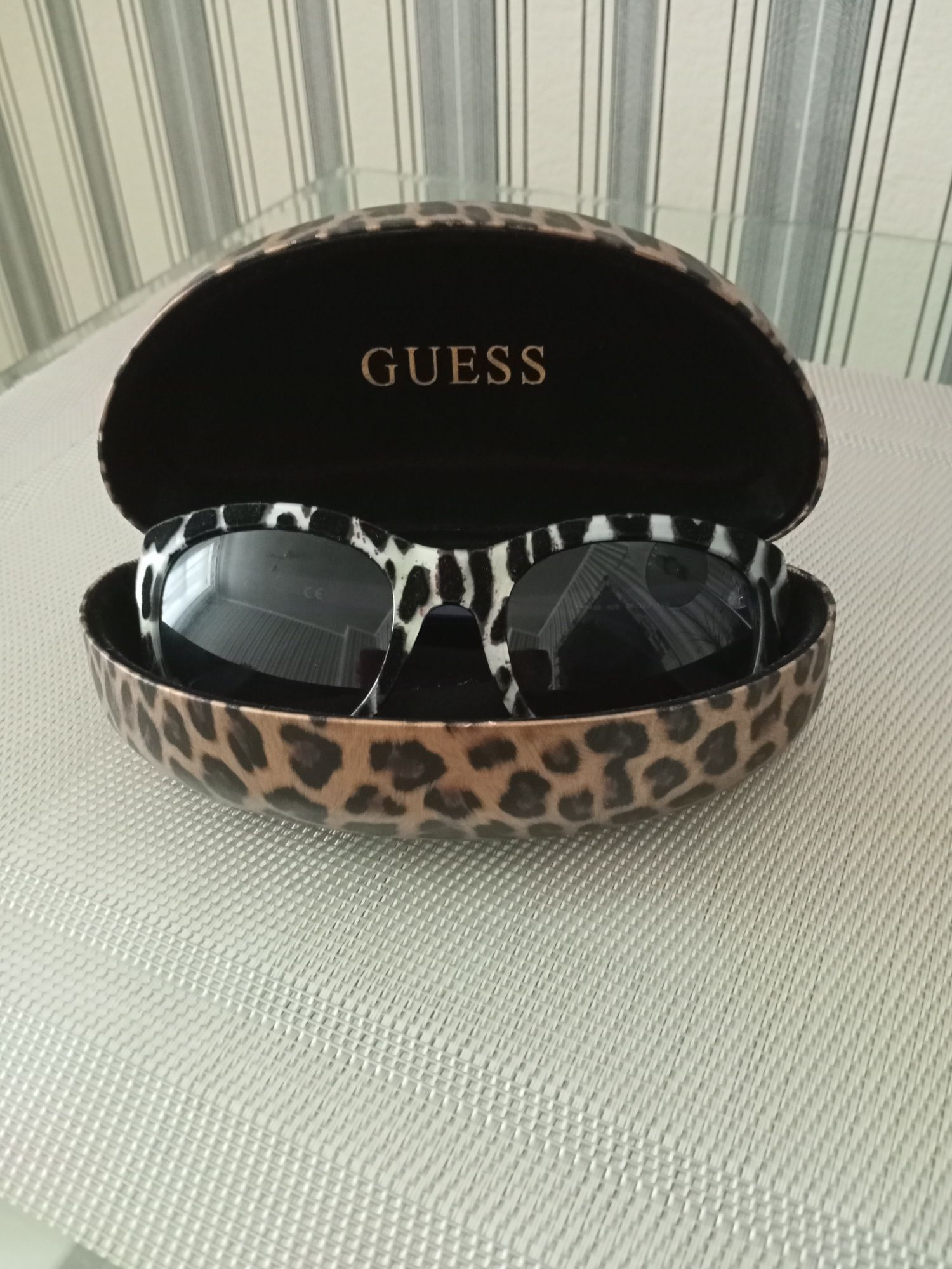 Солнечные очки Guess.original