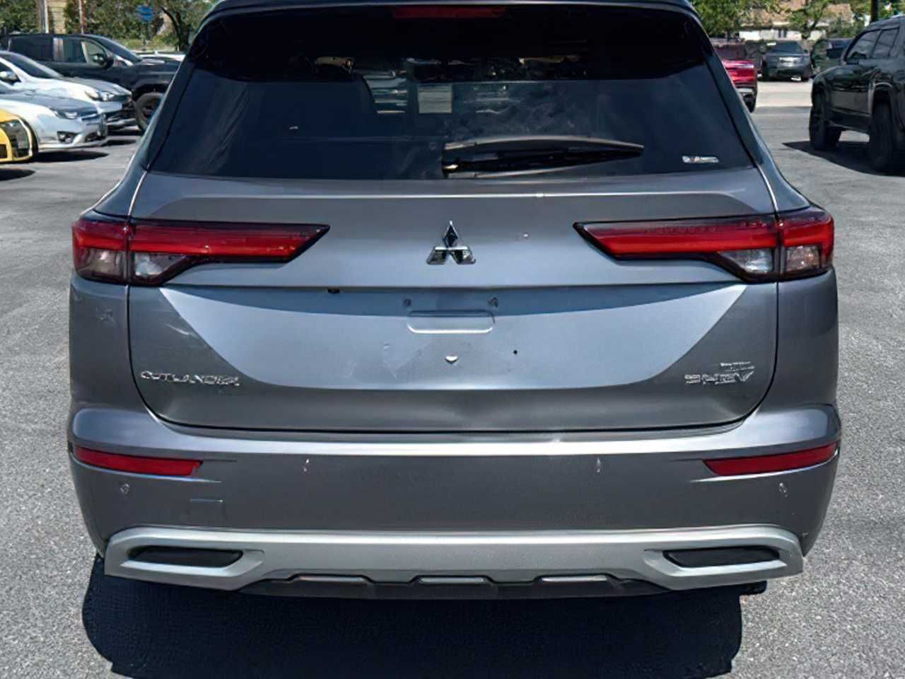 Mitsubishi Outlander PHEV SEL 2023