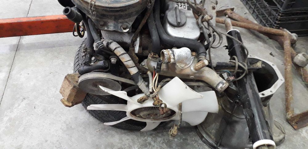Nissan d21 2.5td  motores e caixas