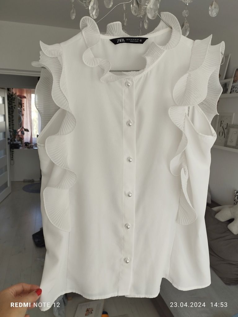 Przepiękna bluzka Zara m biała z falbanami efektowna viralowa wiosenna