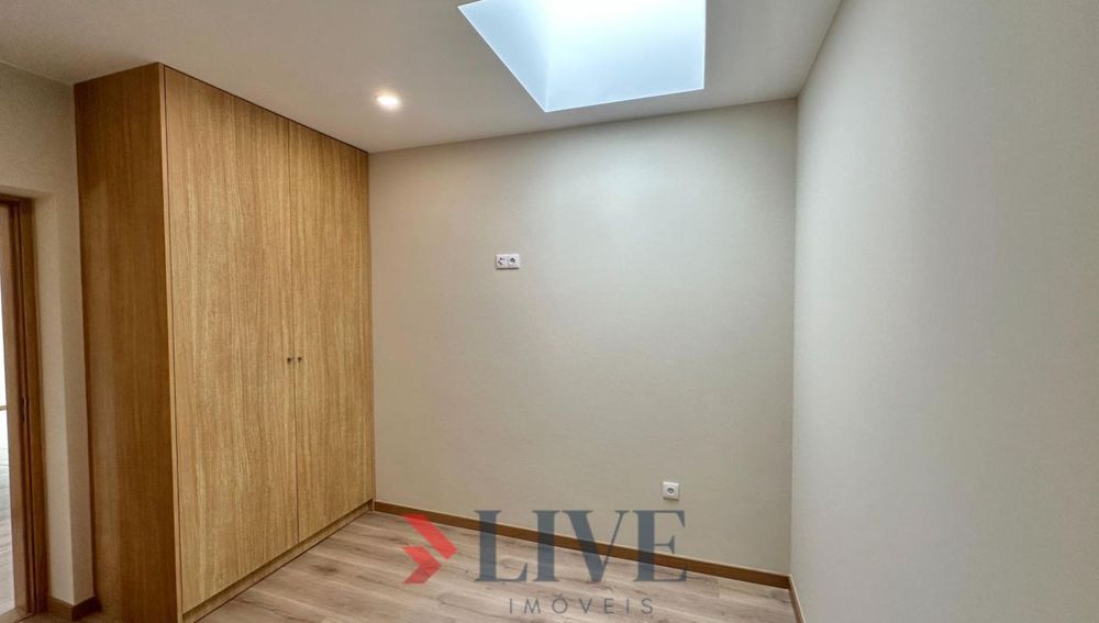 Apartamento T1+1 para venda em Viseu