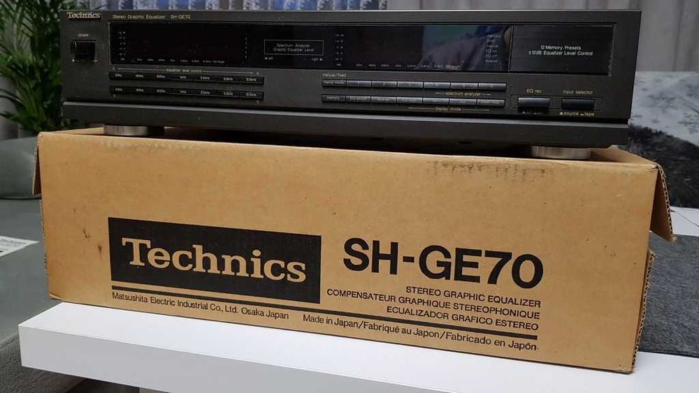 Korektor graficzny, equalizer  Technics SH-GE 70 komplet
