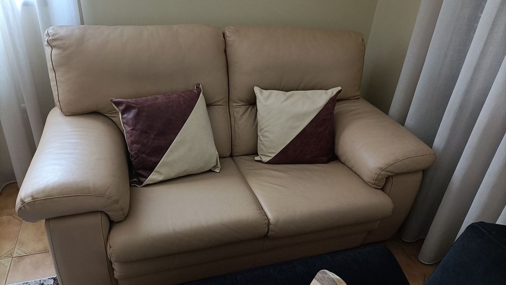 Sofás em pele genuína