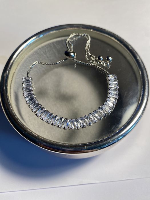 Браслет з камінцями затяжка