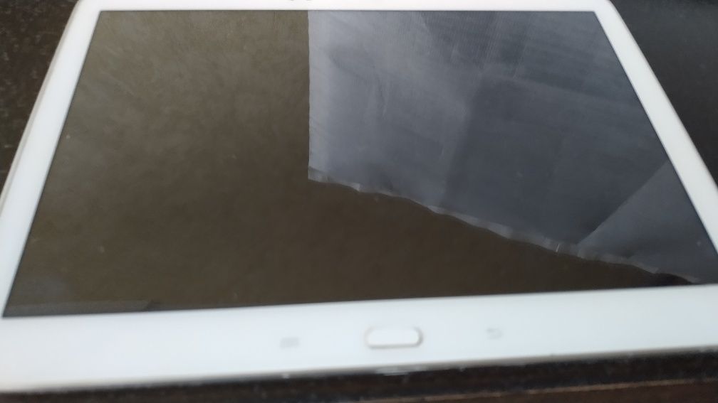 Планшет Samsung Galaxy Tab 3 GT-P5210 не рабочий