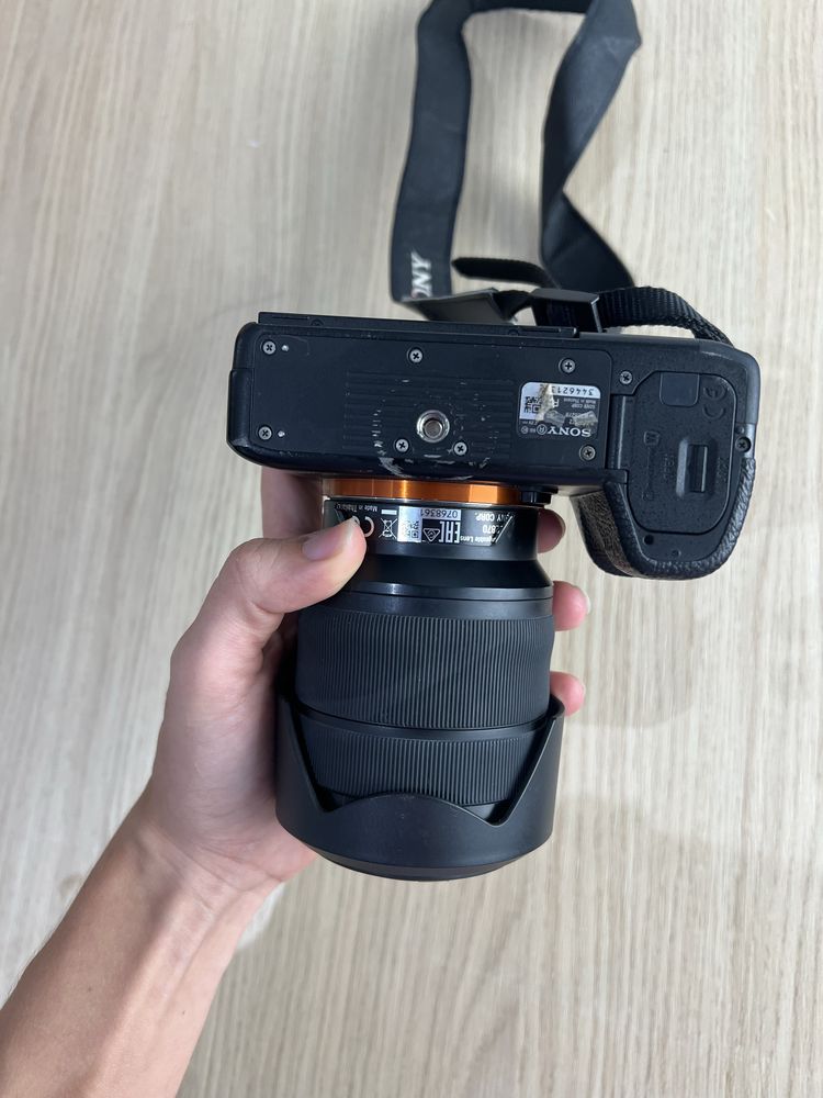 Sony a7 II com lente 28-70m
