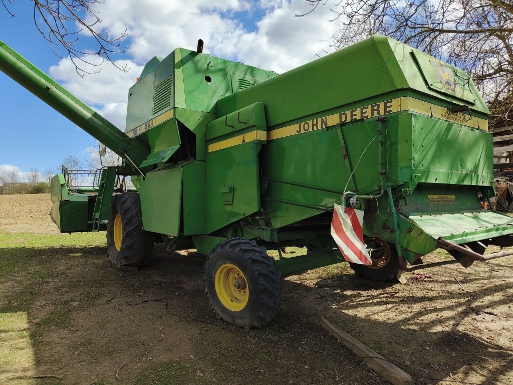 Комбайн Джон дір 1085  John Deere 1085