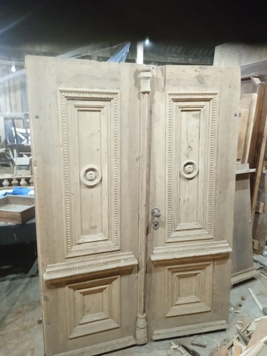 Drzwi drewniane / stare / zabytkowe / rustykalne / antyk