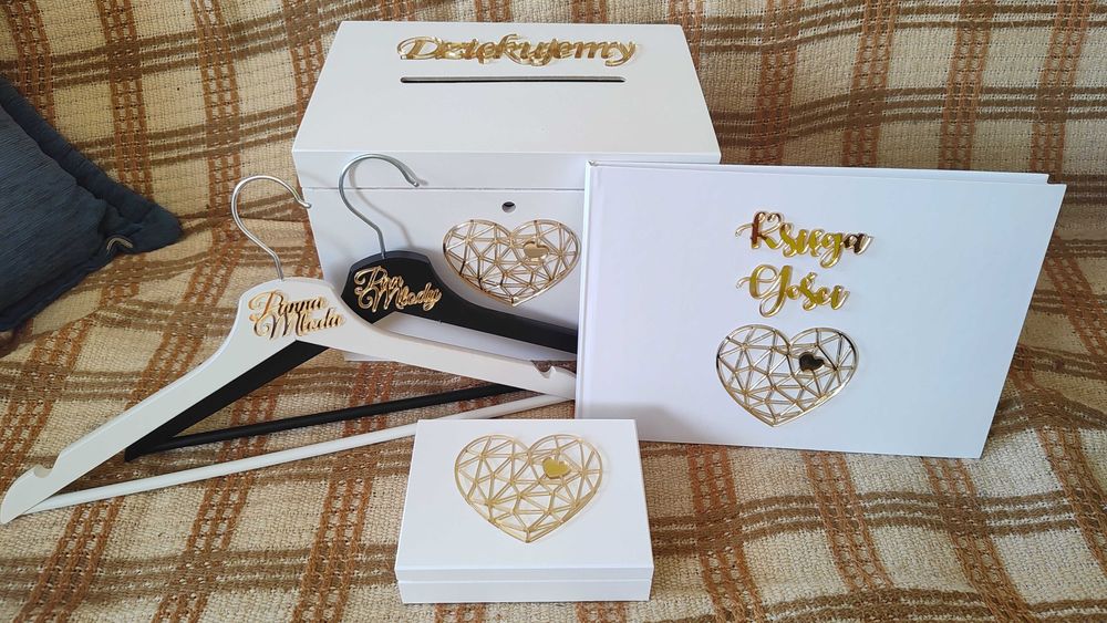 nowy zestaw pudełko na obrączki koperty wieszaki księga gości ślub