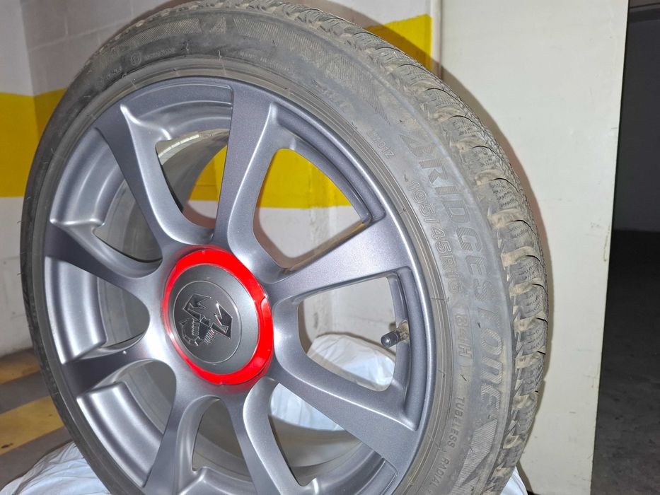 Jantes Abarth com pneus de neve novos