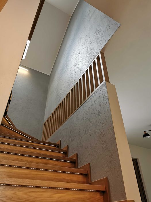 Dekoracje ścian beton architektoniczny tynki dekoracyjne malowanie