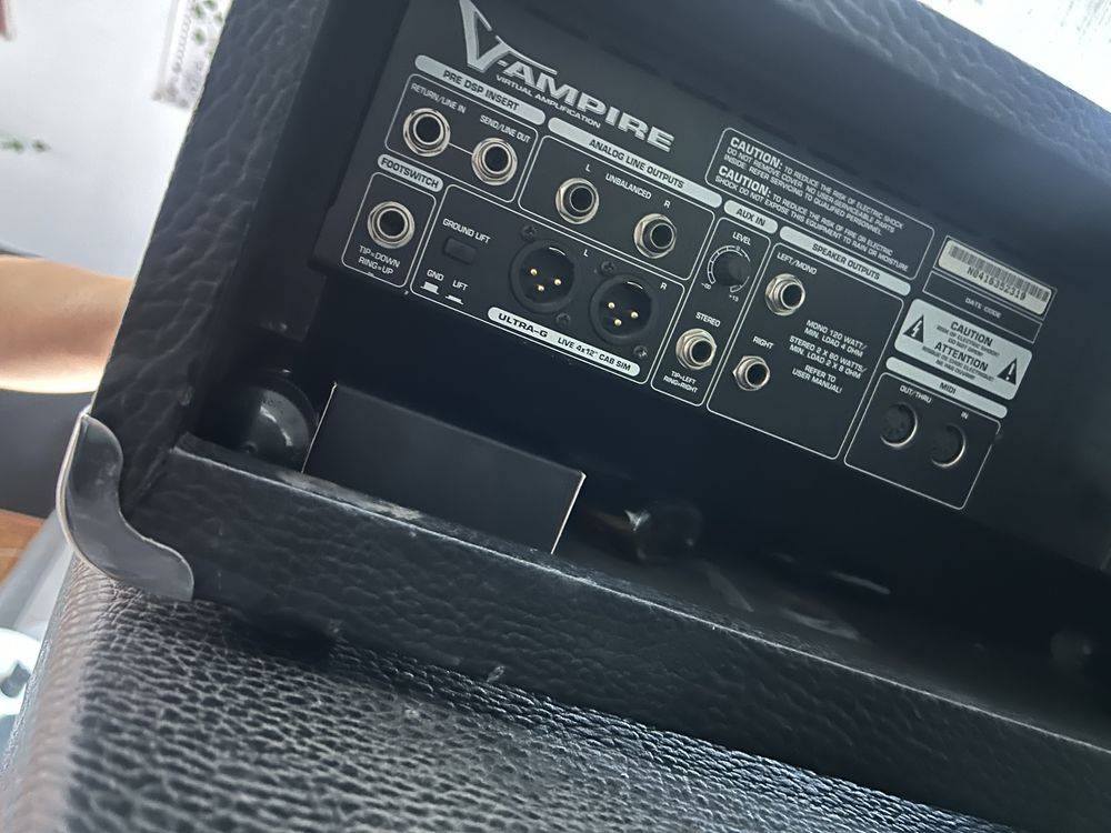Sprzedam lub zamienie wzmacniacz gitarowy Behringer V-Ampire LX1200H