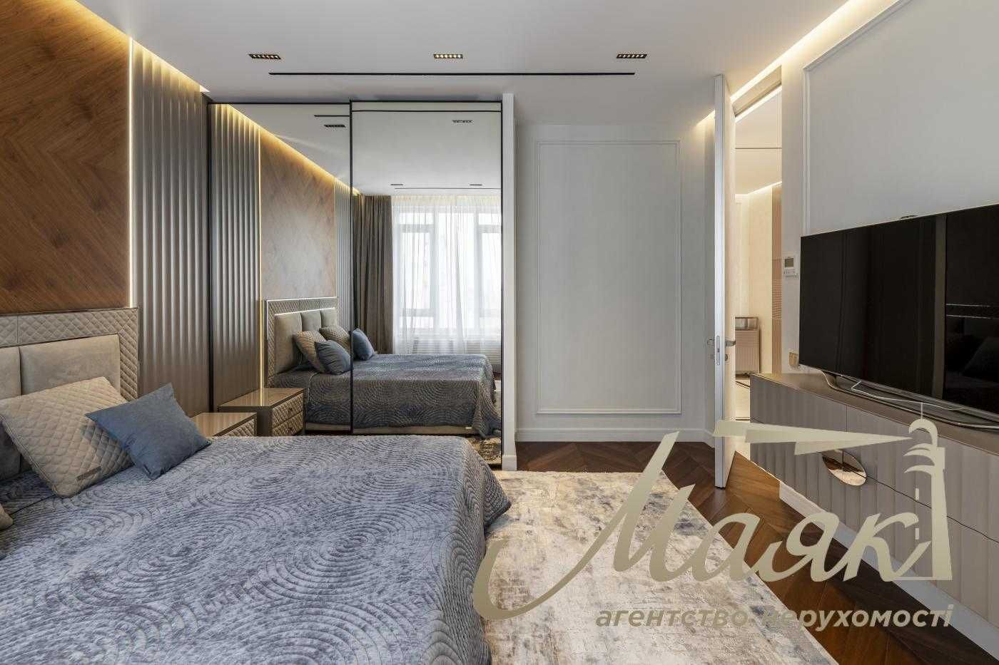 Продаж 3к квартири 122 м2 в ЖК «Бульвар Фонтанів», вул. Саперне Поле