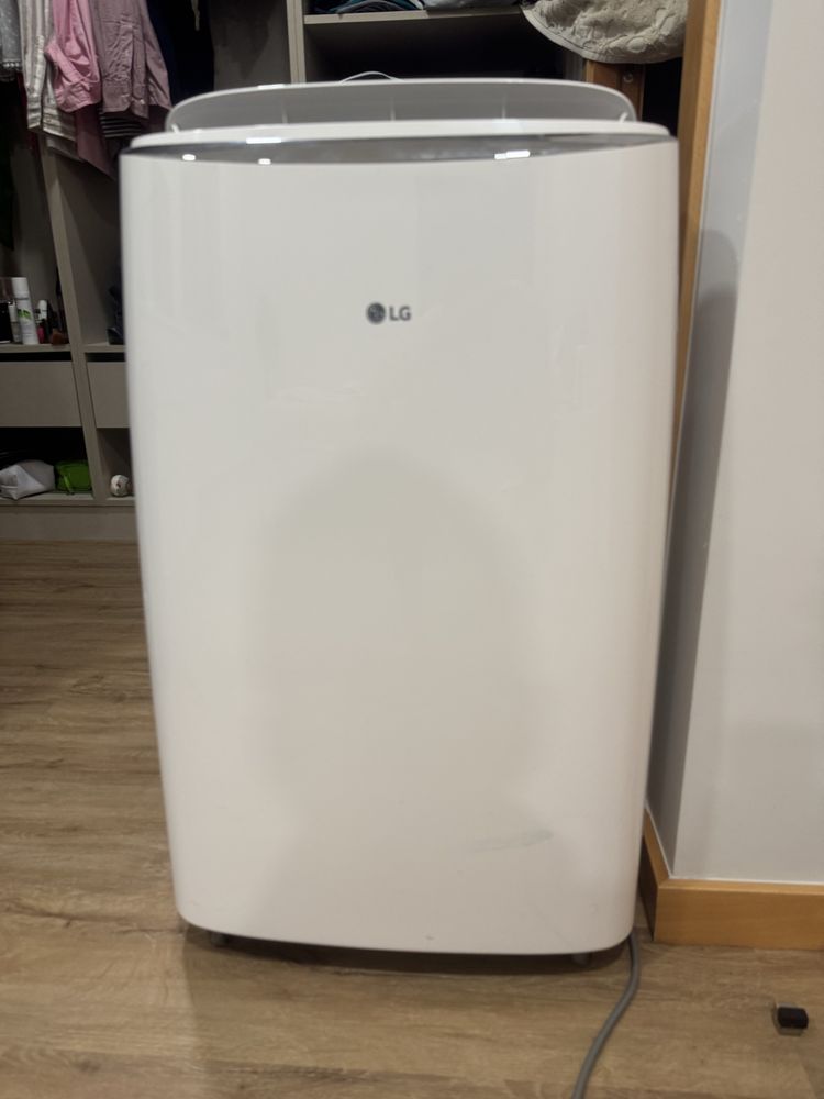 Ar-condicionado Portátil LG 9000 BTUs Dual Inverter PA11WS com WiFi