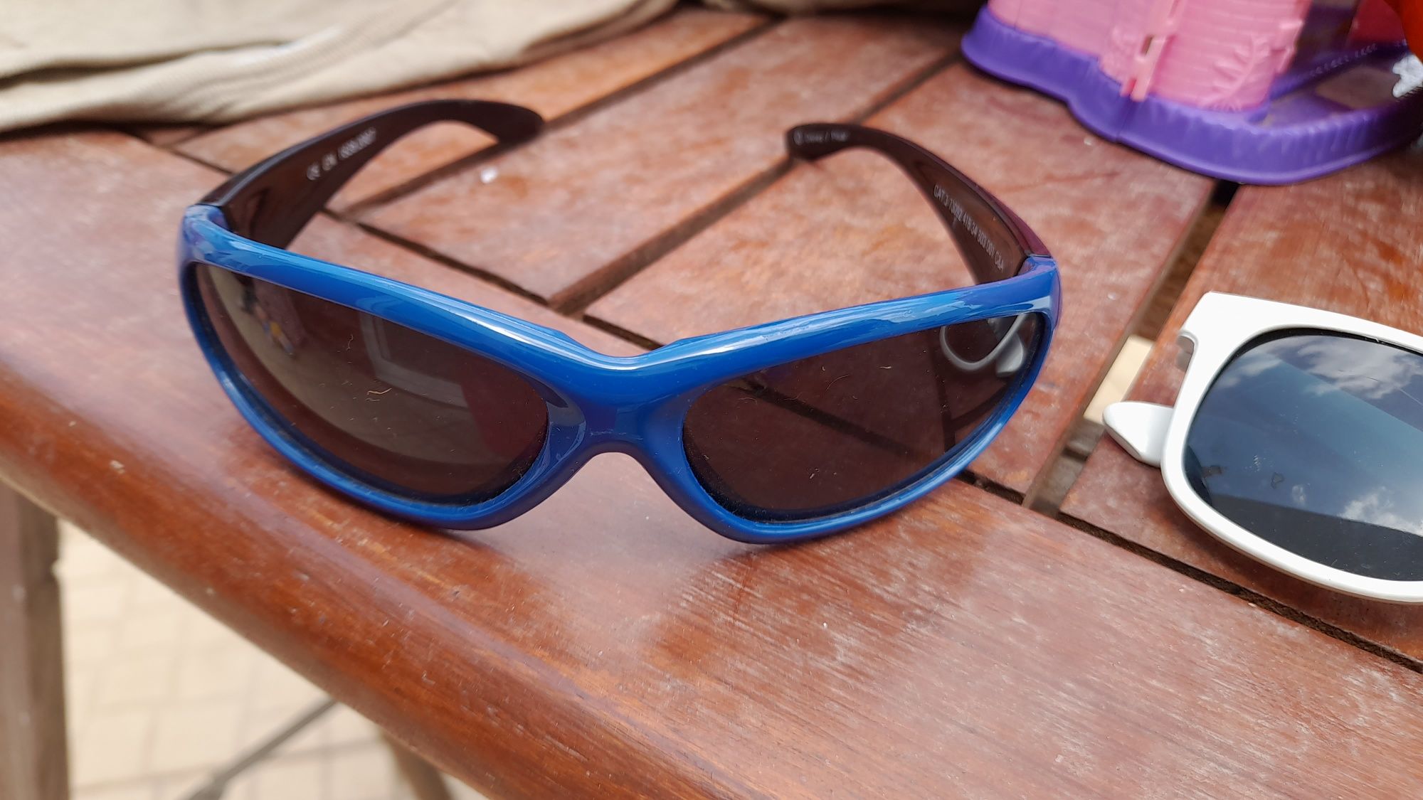Oculos de sol de criança