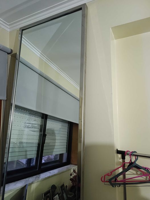 Espelho com moldura de alumunio