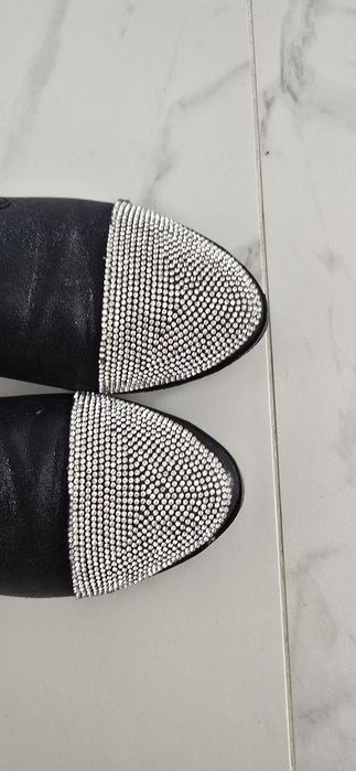 Buty z cyrkoniami rozmiar 39
