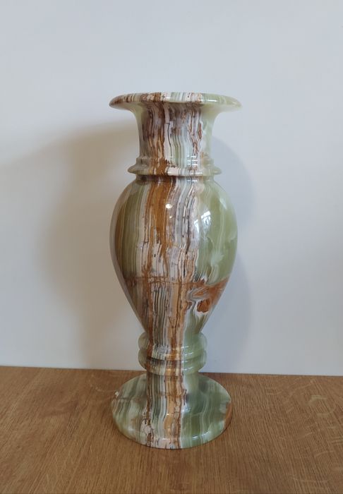 Ваза из оникса h=40 см