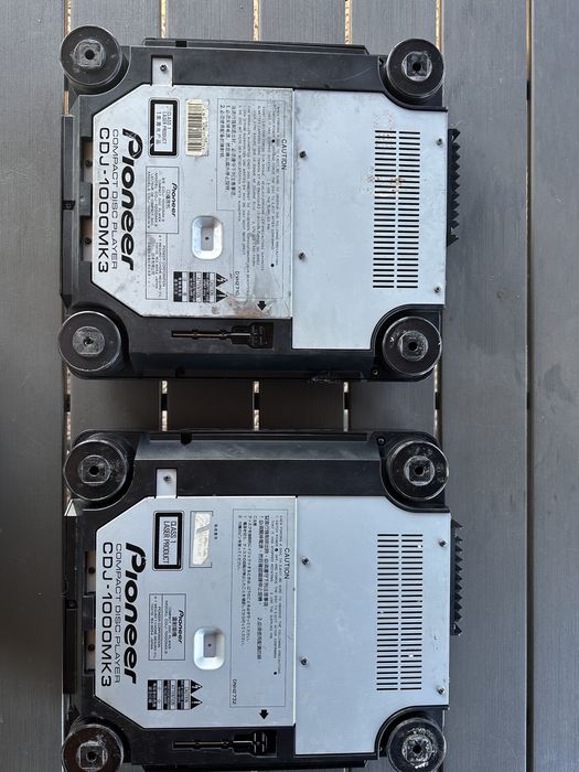 2 x Pioneer CDJ 1000 MK3