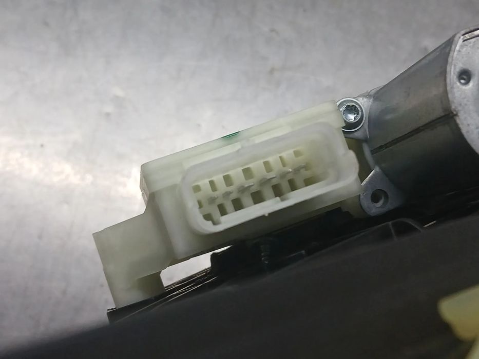 Elevador vidros trás direito RENAULT Captur II