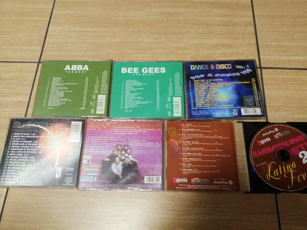 6 płyt CD z muzyką 40 zł