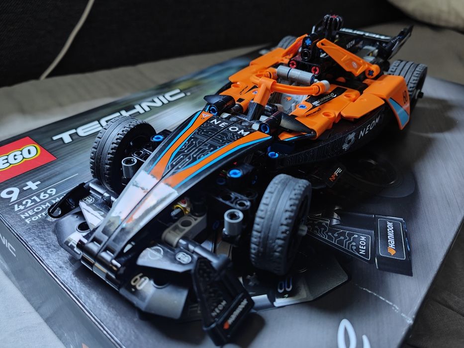 Lego Technic NEOM McLaren Formula E Race Car 42169